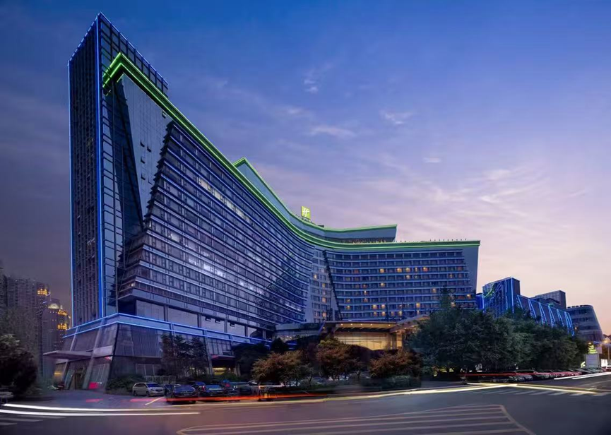 7a438d2b-54e5-4f98-a255-4b8ab42bfa35